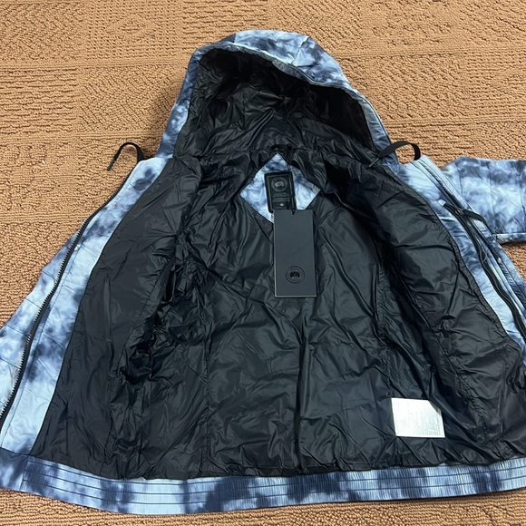 NWT CANADA GOOSE RICHMOND DOWN HOODED PUFFER JACKET IN HAZE PRINT - Picture 11 of 15